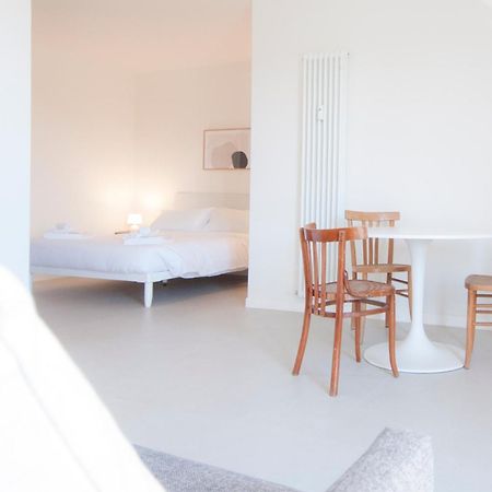 Zefiro - Saffi Design Apartments - Ambrogiohost ボローニャ エクステリア 写真