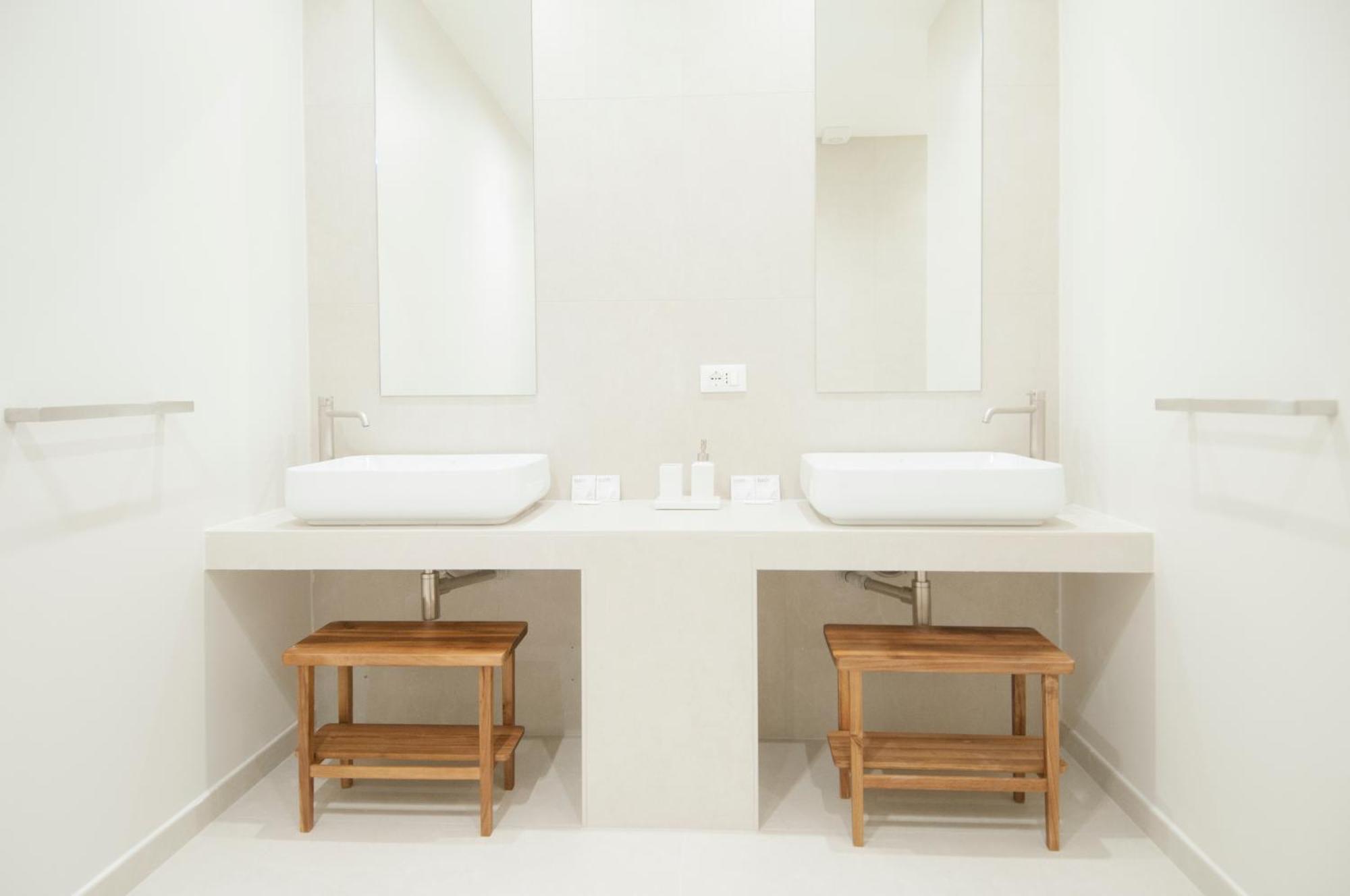 Zefiro - Saffi Design Apartments - Ambrogiohost ボローニャ エクステリア 写真